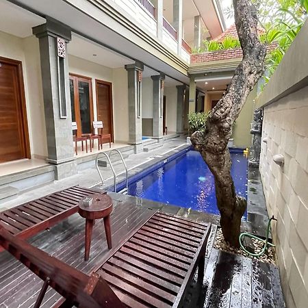 Singgah Hotel Seminyak Buitenkant foto