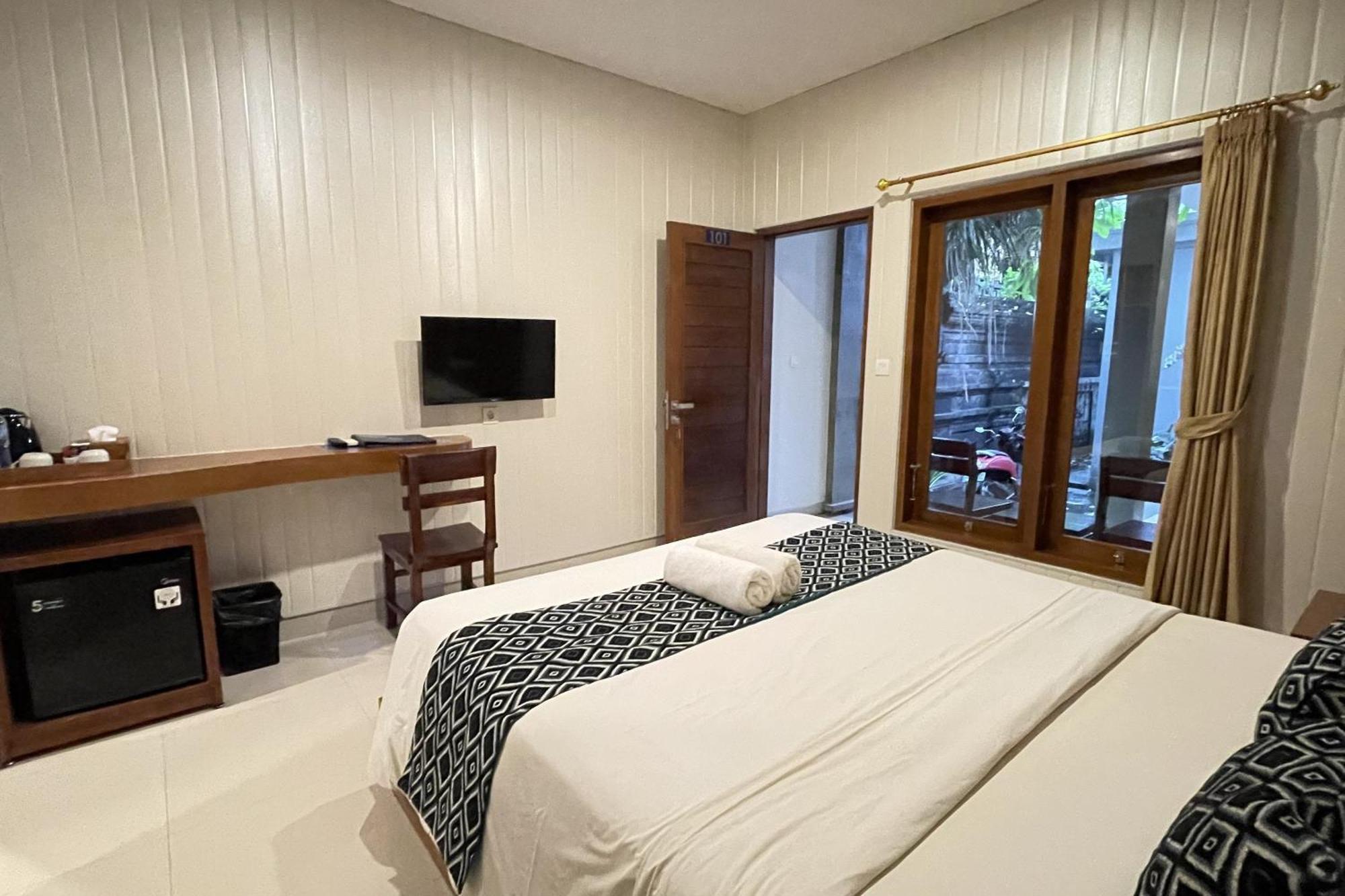 Singgah Hotel Seminyak Buitenkant foto